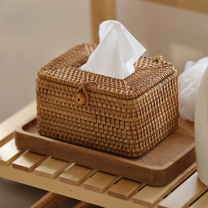 Handwoven bamboo tissue box in beige and warm brown – shown in a room setting
