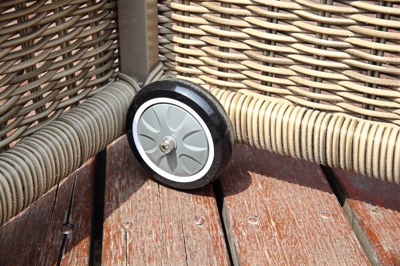Dune round resin wicker chaise lounge set of two with wheels – close-up detail (2)