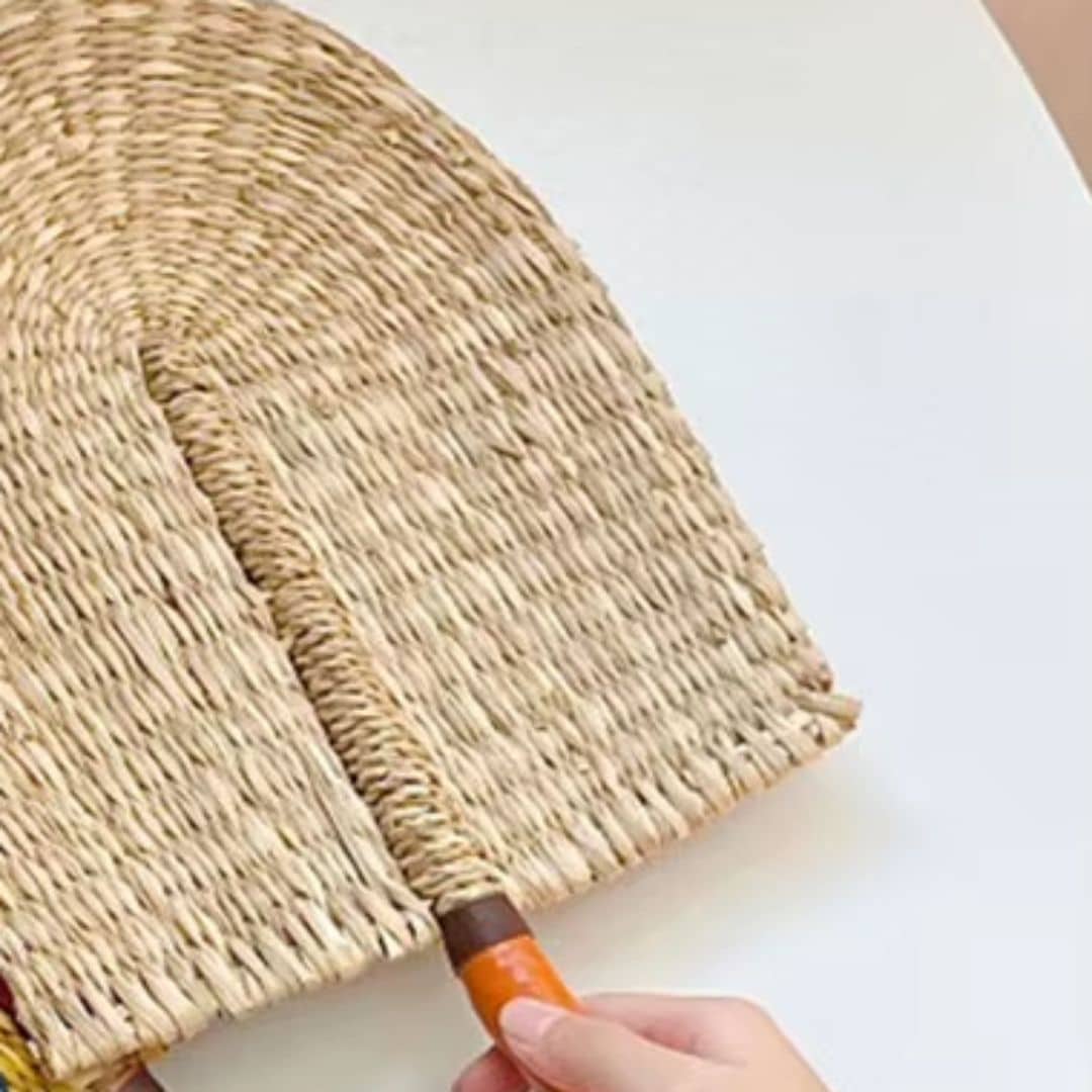Nordic half-moon rattan fan with a contrasting handle – close-up detail (2)