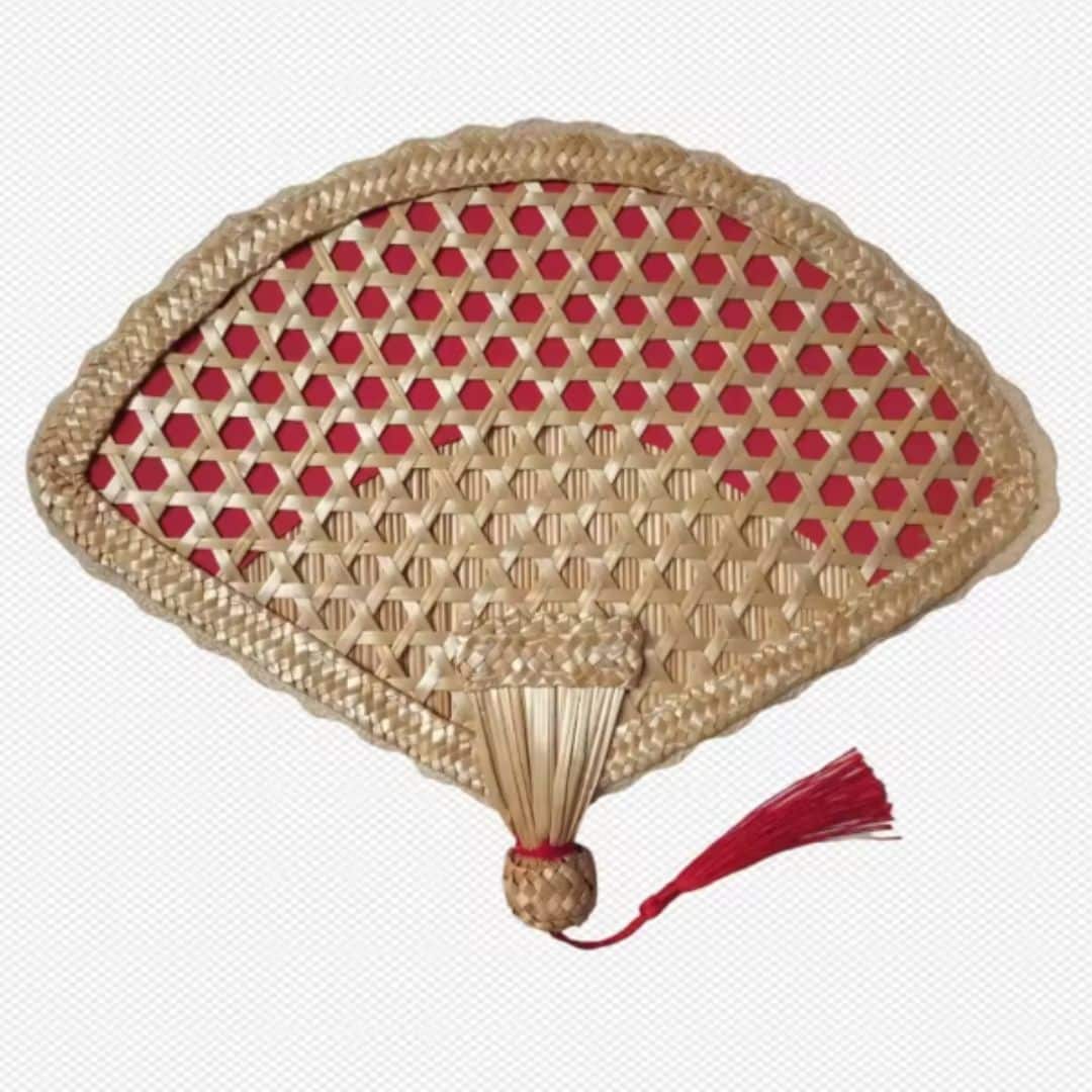 Traditional tightly woven rattan fan – red variant