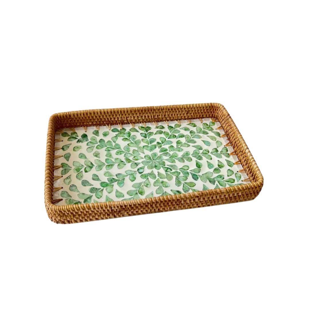 Set of three rattan trays with woven leaf motifs – another view (3)