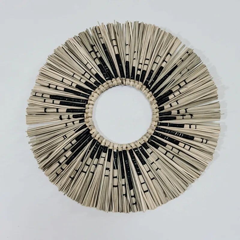 Round straw wall mirror with a tightly braided frame – another view