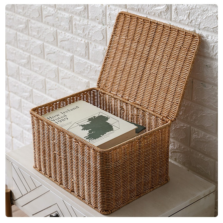 Brown woven rattan belly basket – close-up detail