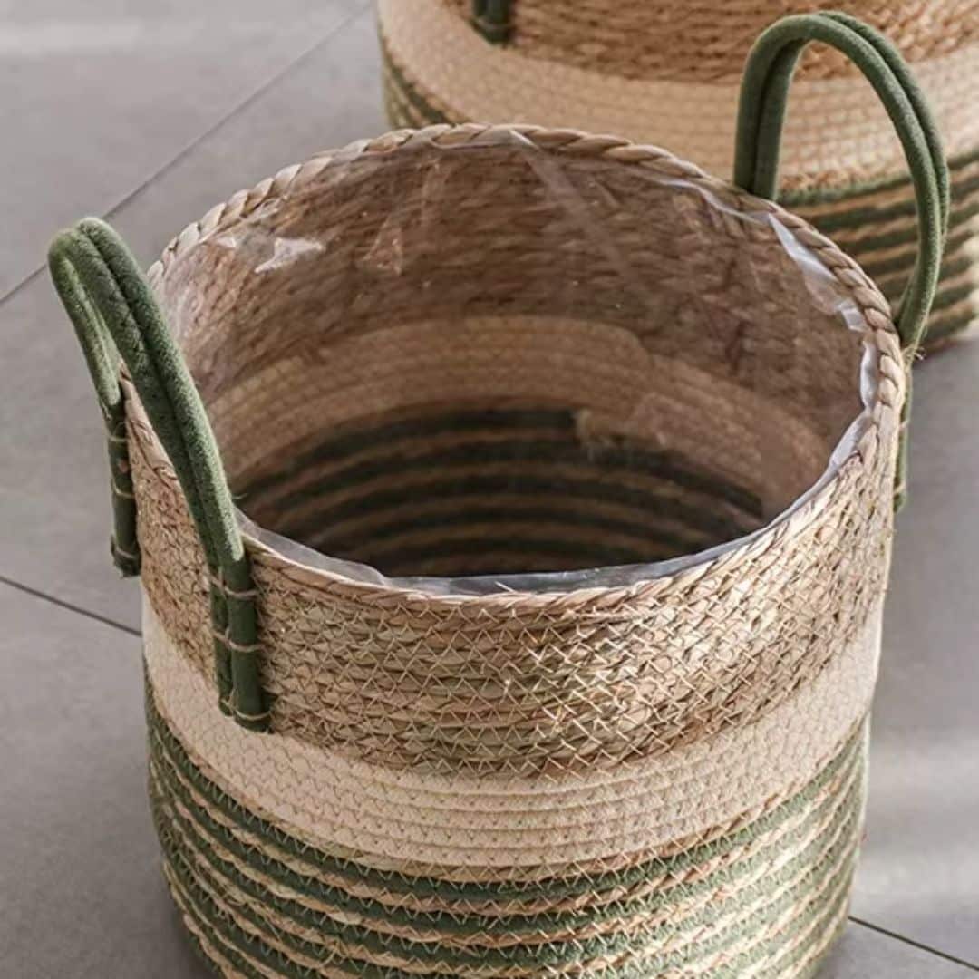 Boho rattan basket with fine green stripes – close-up detail