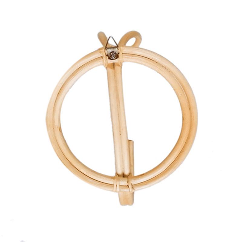 Round natural rattan wall hook with a central hook – another view (3)