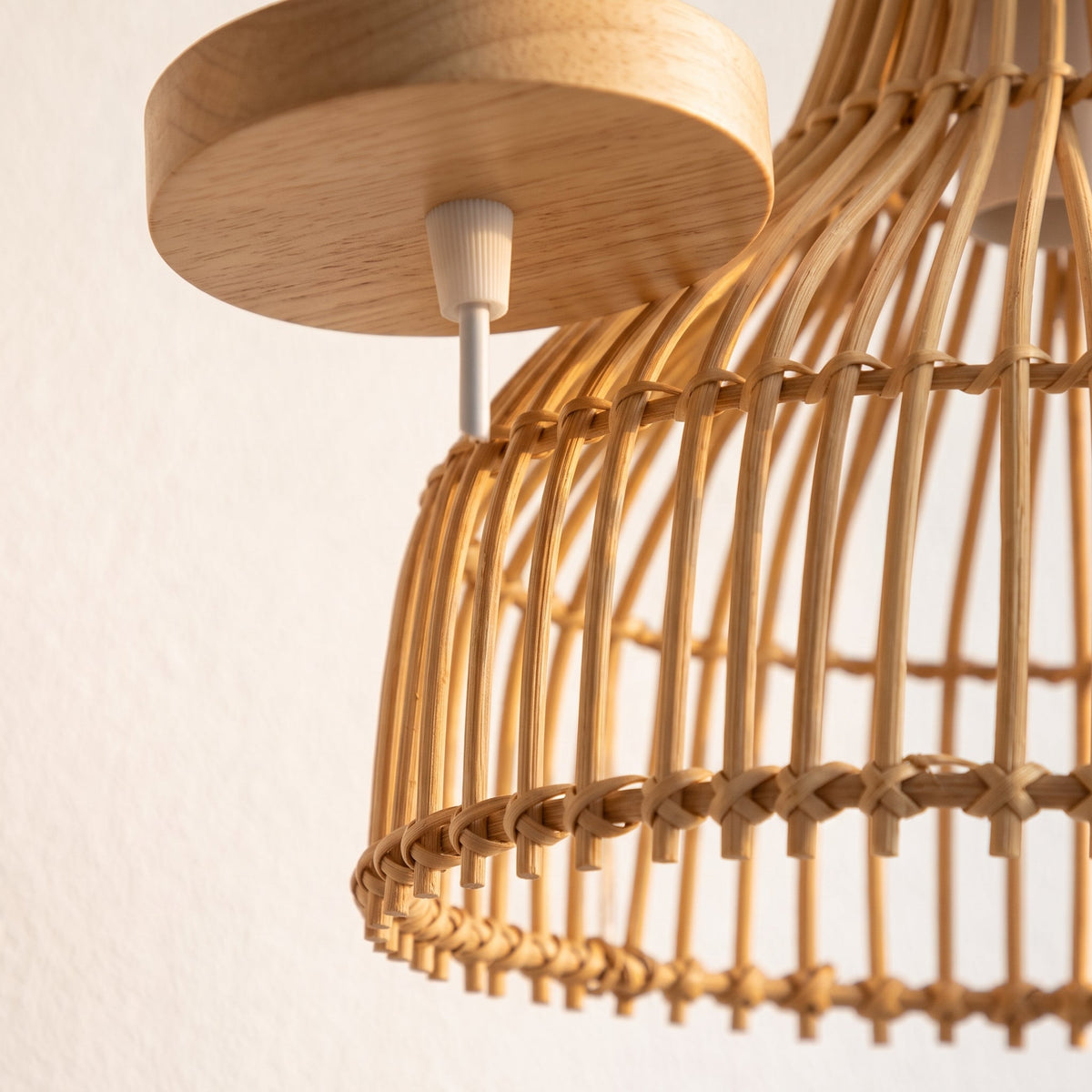 Mini ribbed rattan bell pendant light – close-up detail