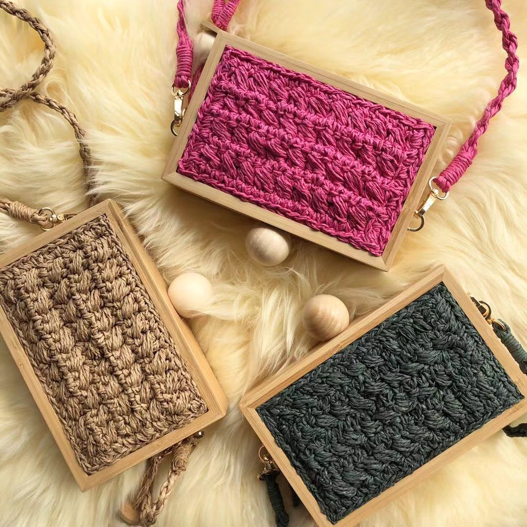 Vintage square rattan handbag – multiple views (2)