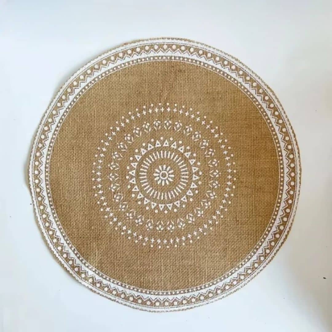 Round boho woven placemat in white