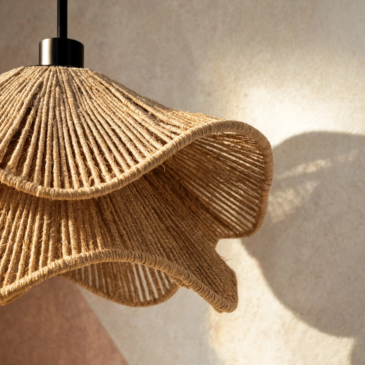 Naxos double jute rope pendant light – close-up detail (2)