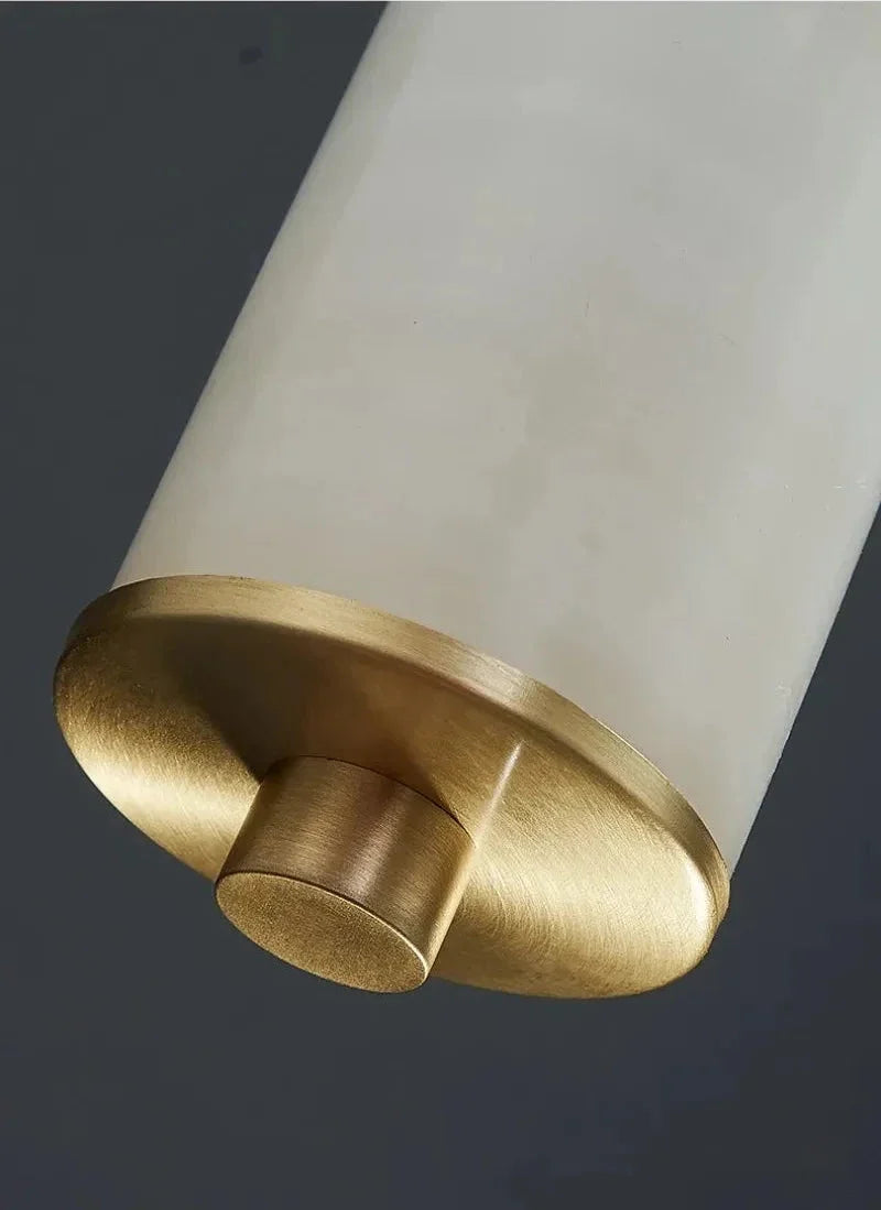 Gela honey marble and brushed brass pendant light – close-up detail (2)