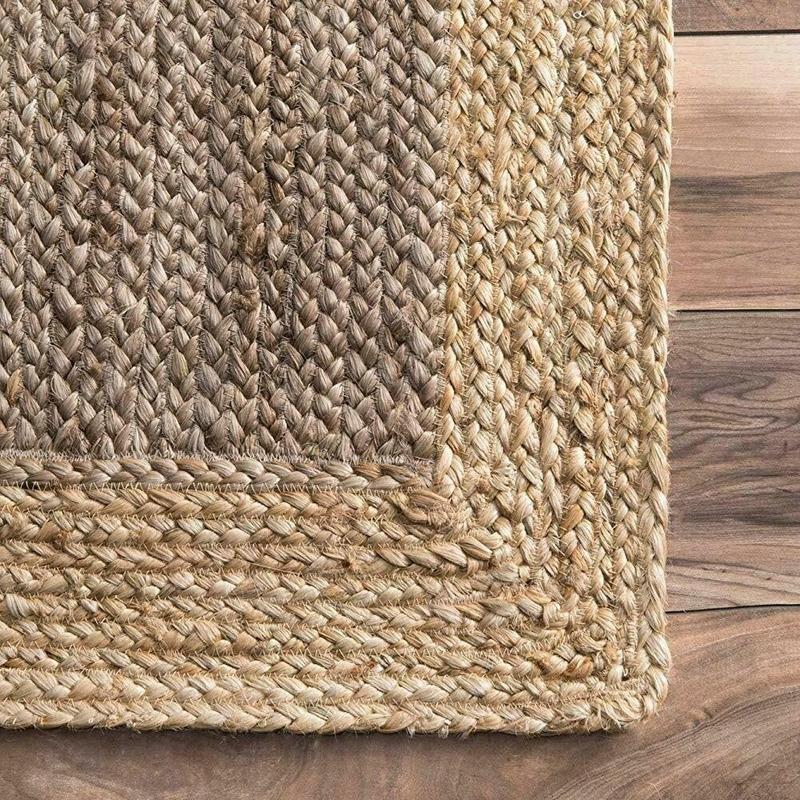 Two-tone beige rectangular rattan rug – close-up detail
